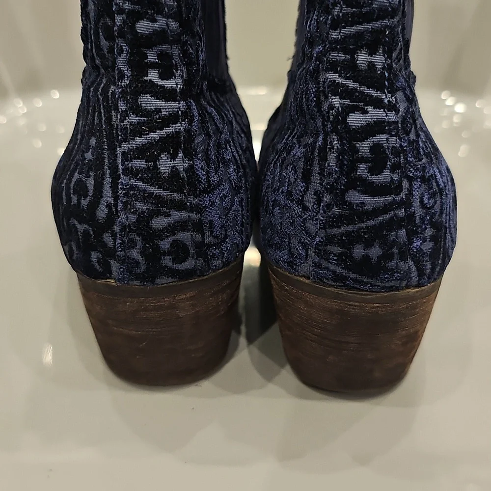 Jeffrey Campbell new poshmark